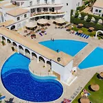 Little Rose Rosa Apartman
